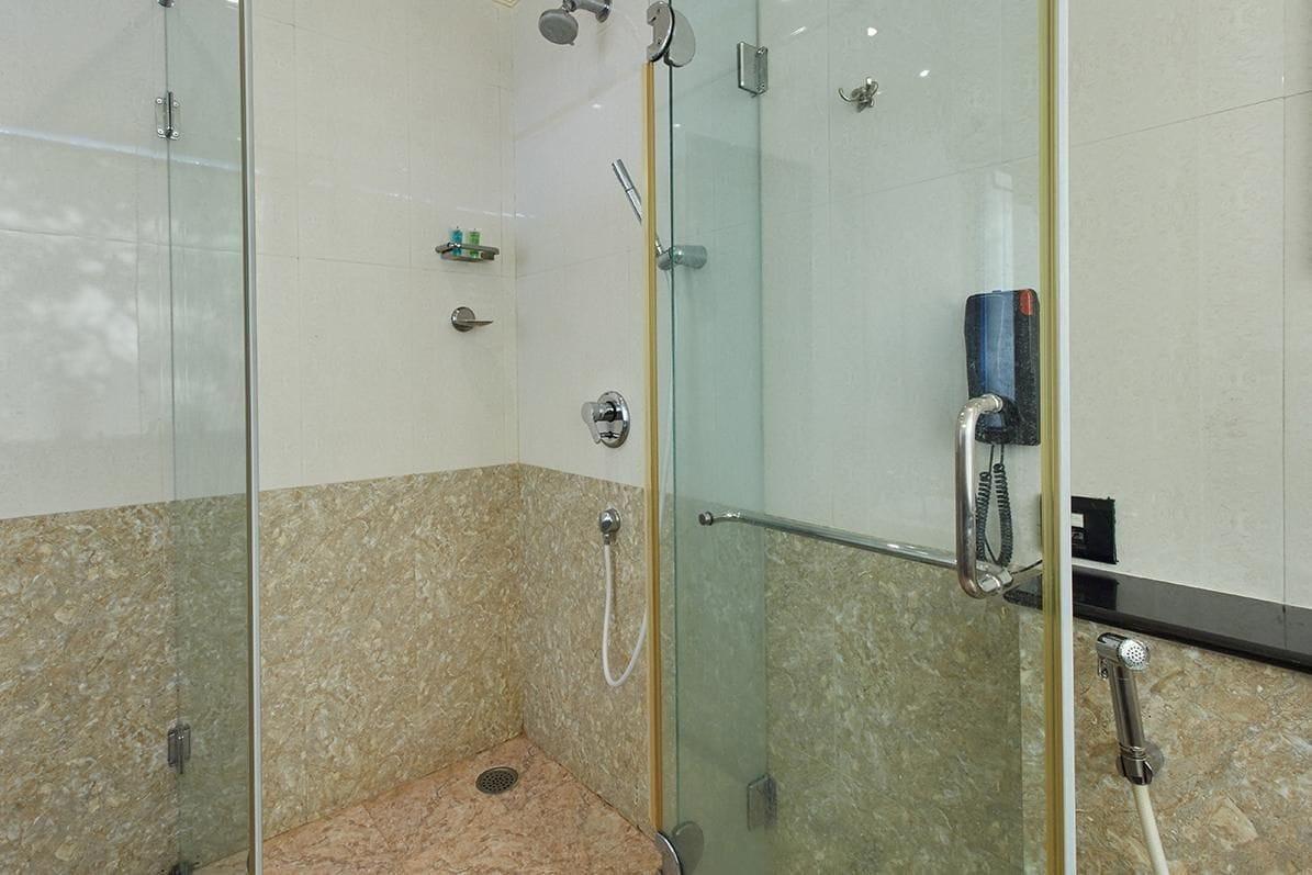 Royalton Hyderabad Abids Hotel Екстериор снимка